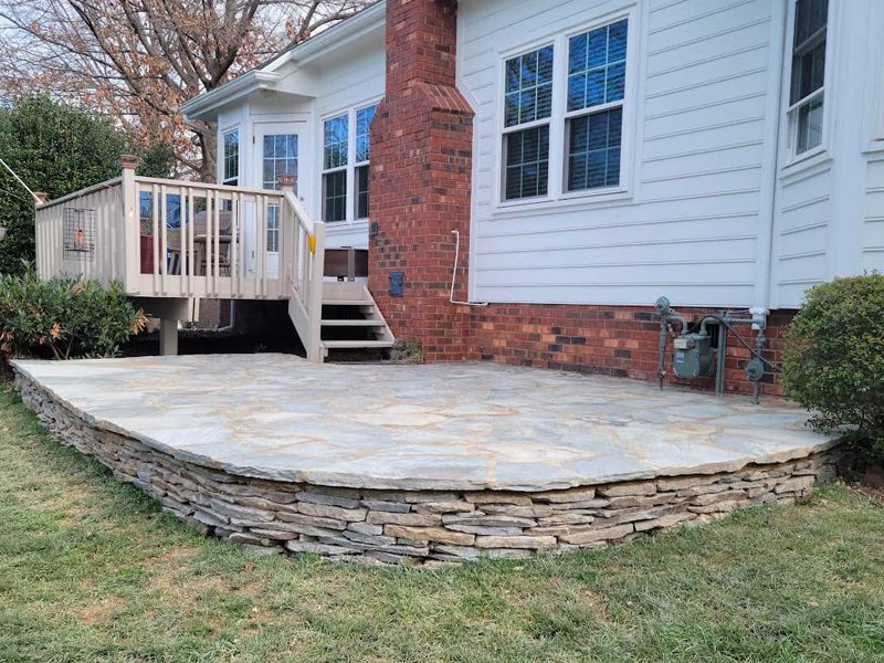 23 Flagstone patios and walkways